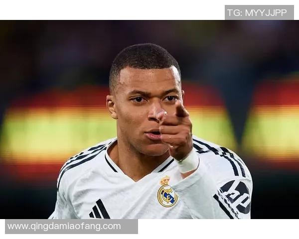 AC米兰大胜皇马五球横扫全场引发争议判罚热议