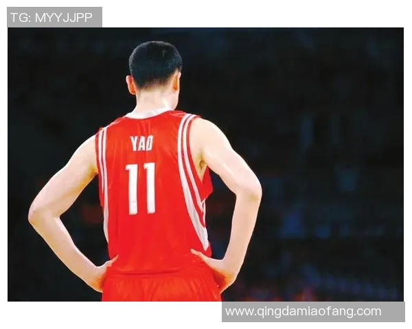 姚明重返赛场展现惊人灌篮技巧引发球迷热议与怀旧情怀