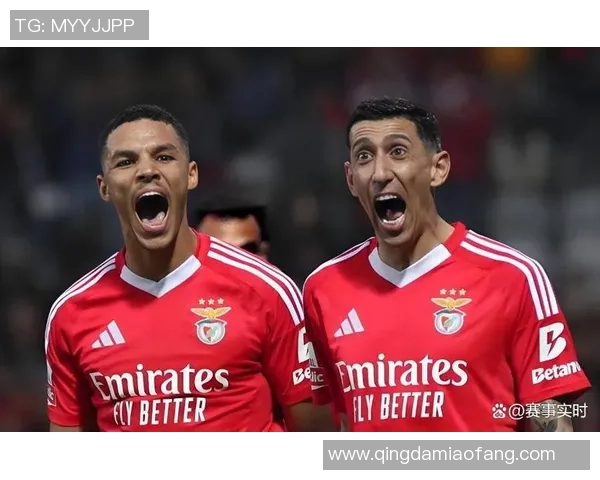 意甲激战：巴黎圣日耳曼大胜本菲卡绝杀时刻引发全场狂欢